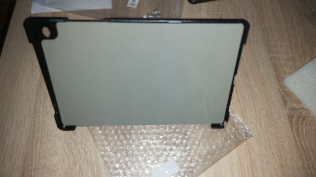 Etui magnetyczne do galaxy tab A9+ 11"