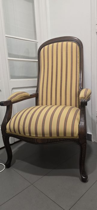 Cadeirão confortável riscas
