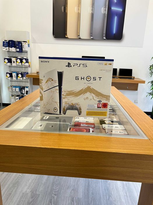PlayStation 5 Edição Limitada Gold Ghost of Yōtei