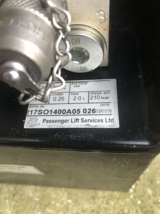 Маслостанці 12v  для гідроборта