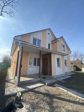 Большой новый дом возле реки 200м2(60км от Киева)
