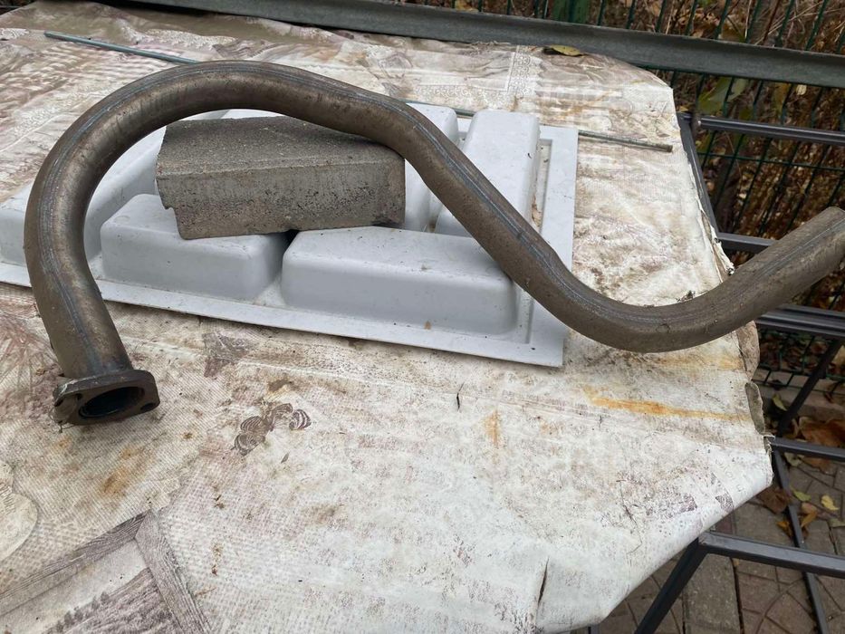 Выхлопная труба через задний мост