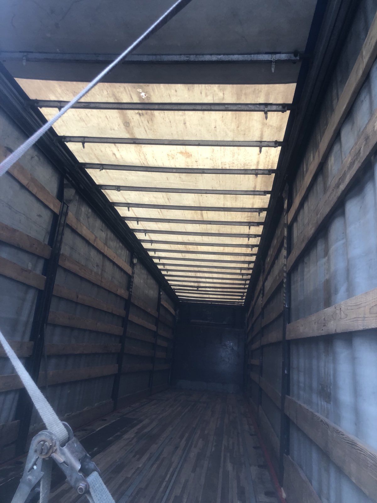 Причіп Fruenhauf бортовий напівпричіп вантажний причіп прицеп
 Модель