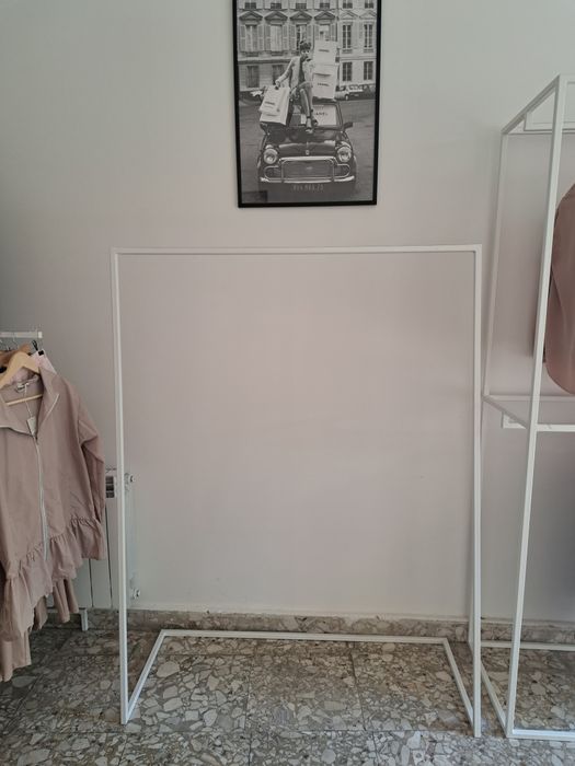 Wyposażenie sklepu odzieżowego