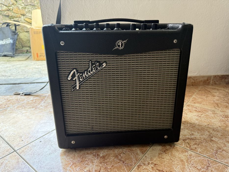 Amplificador fender mustang tm v 2