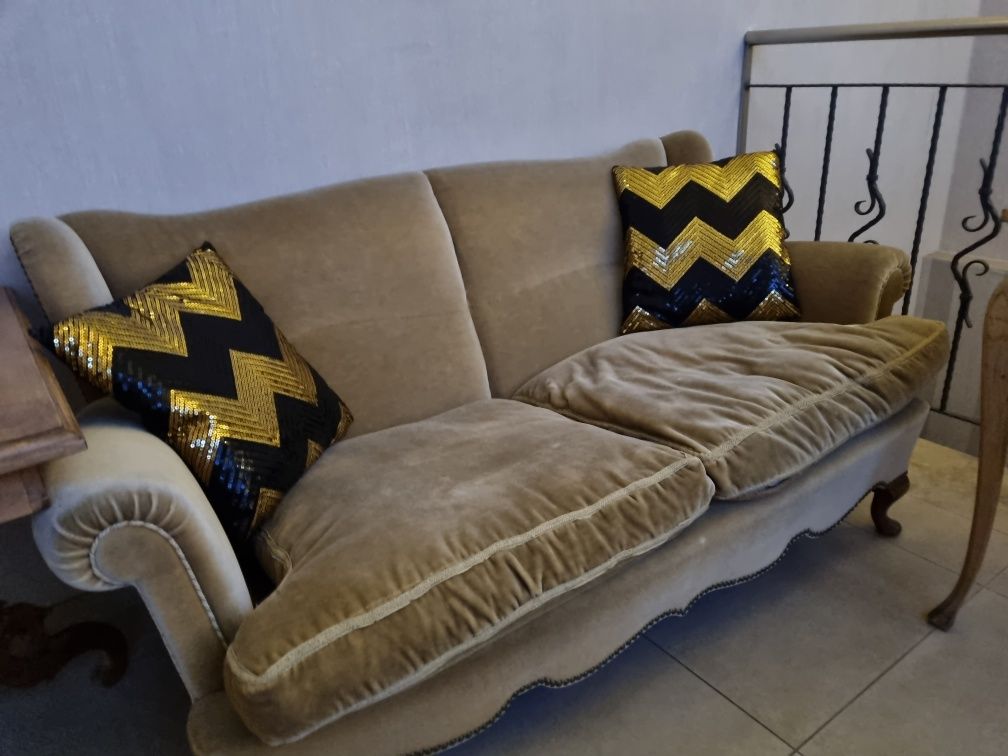 Piękna sofa kanapa welurowa