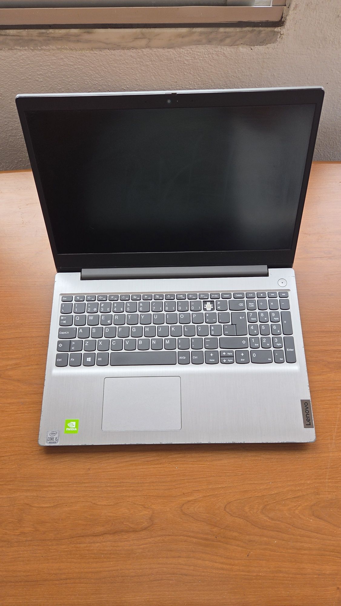 Portátil Lenovo ideapad 3