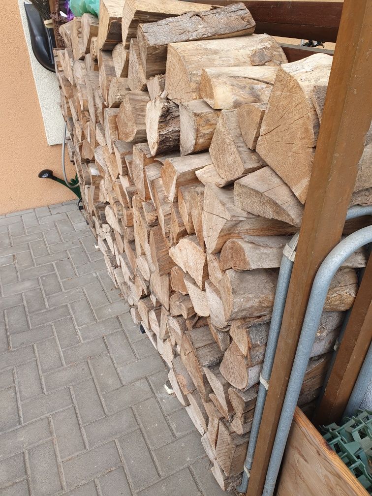 Drewno kominkowe- twardy Buk