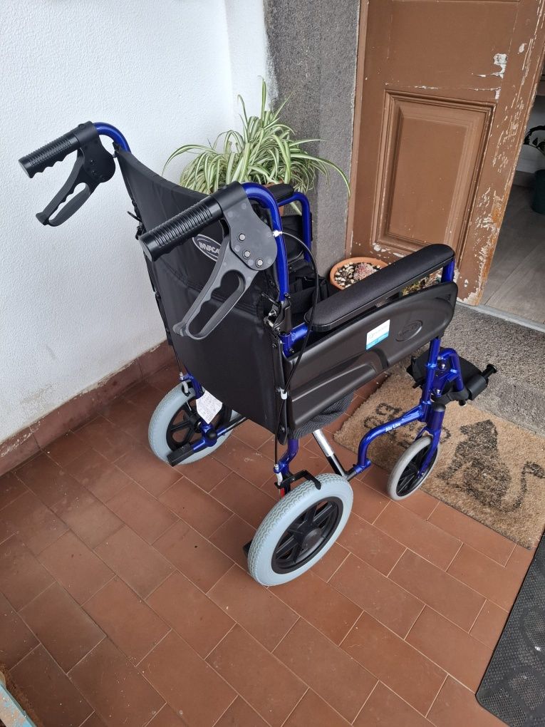 Cadeiras de Rodas para idoso Invacare (Pouco  uso)