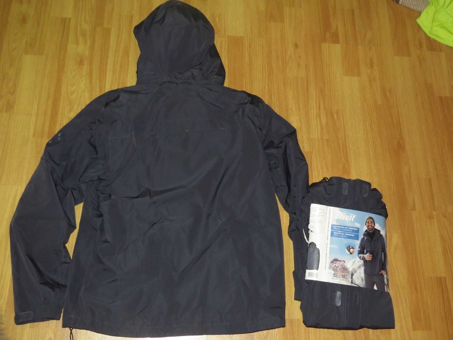Чоловічі куртки вітрівки/дощовики Crivit та Crane