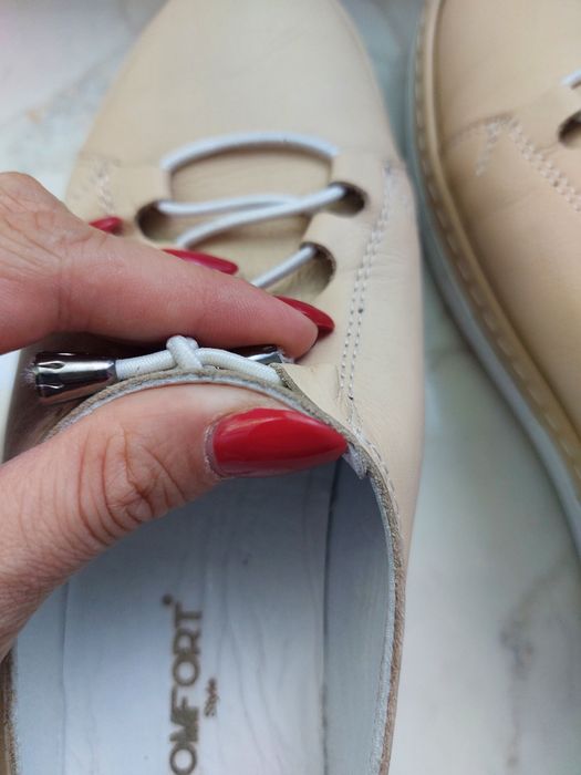 Шкіряні легенькі спіпони