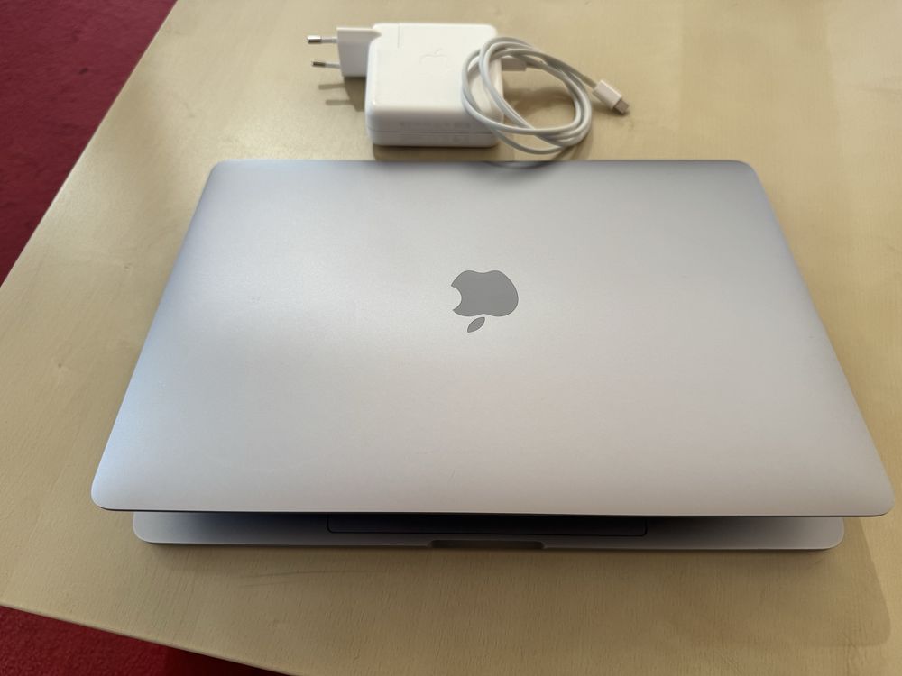 MacBook Pro 13, 2019 ( i7/16gb/512gb)