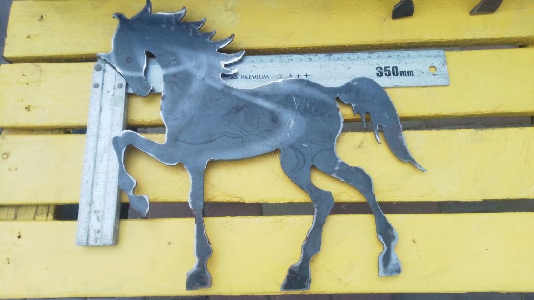Кінь з металу, 3х300х310 мм. Плазмова різка