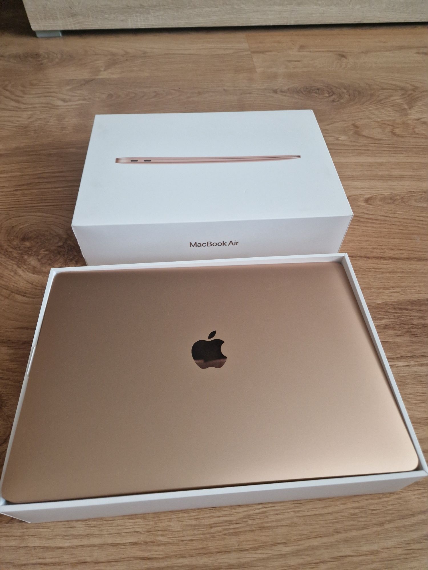 Macbook air 13 M1 8/256