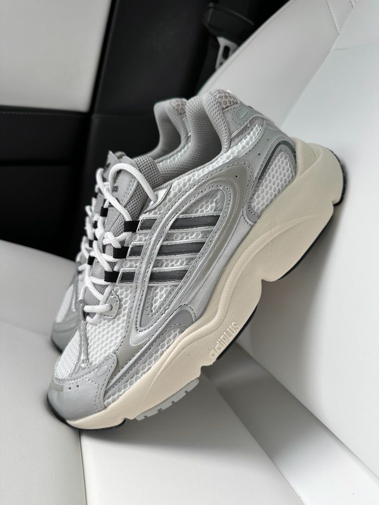 36-45 Adidas Ozmillen White Silver