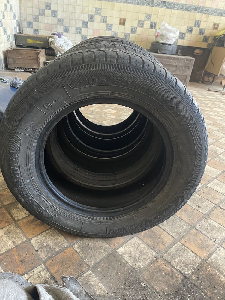 Шини 205/65 R15 2 шт.