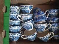 Porcelana angielska, wloska i francuska różne kolory