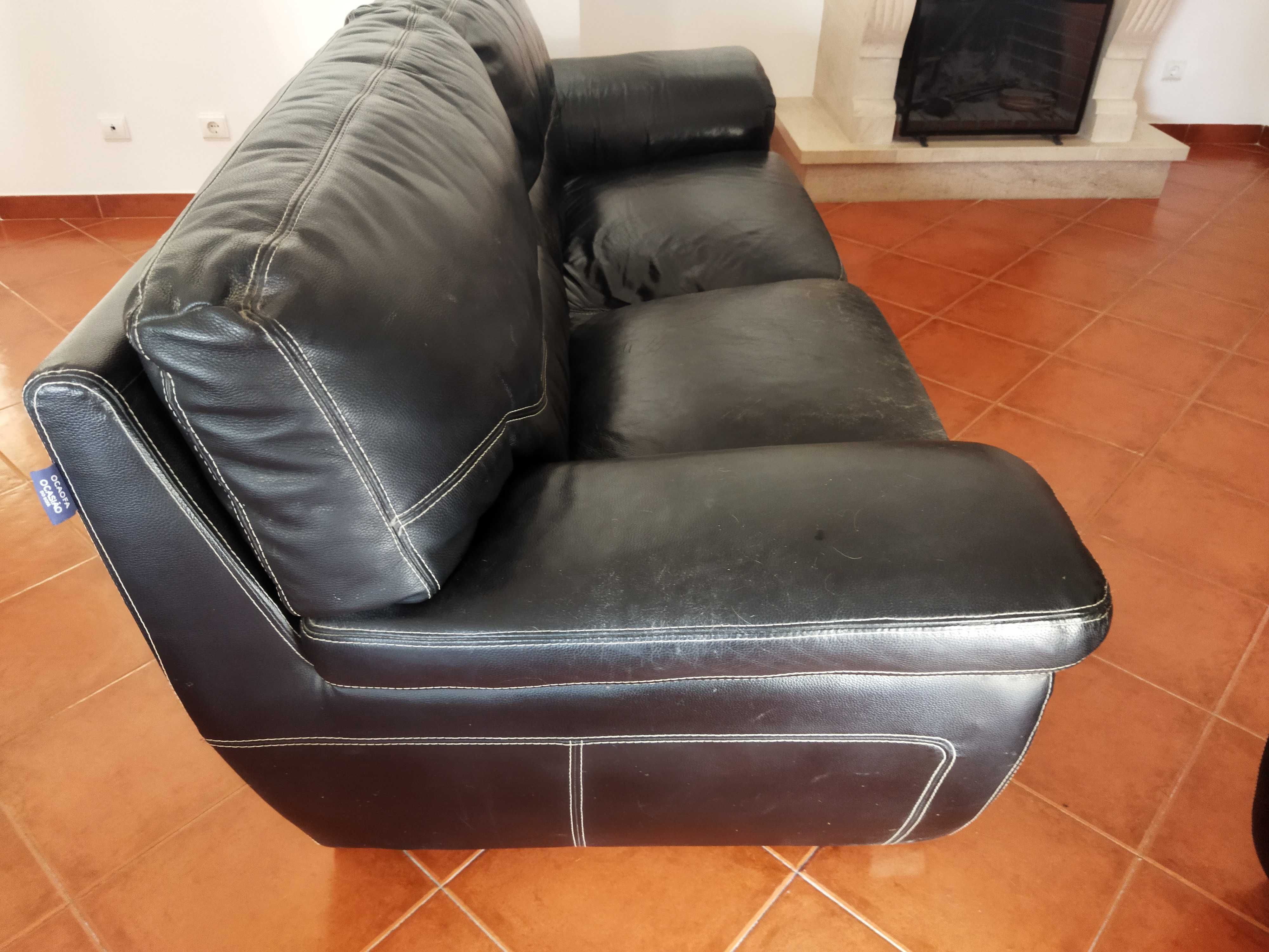 Sofás conjunto 2 e 3 lugares Pele Sintética