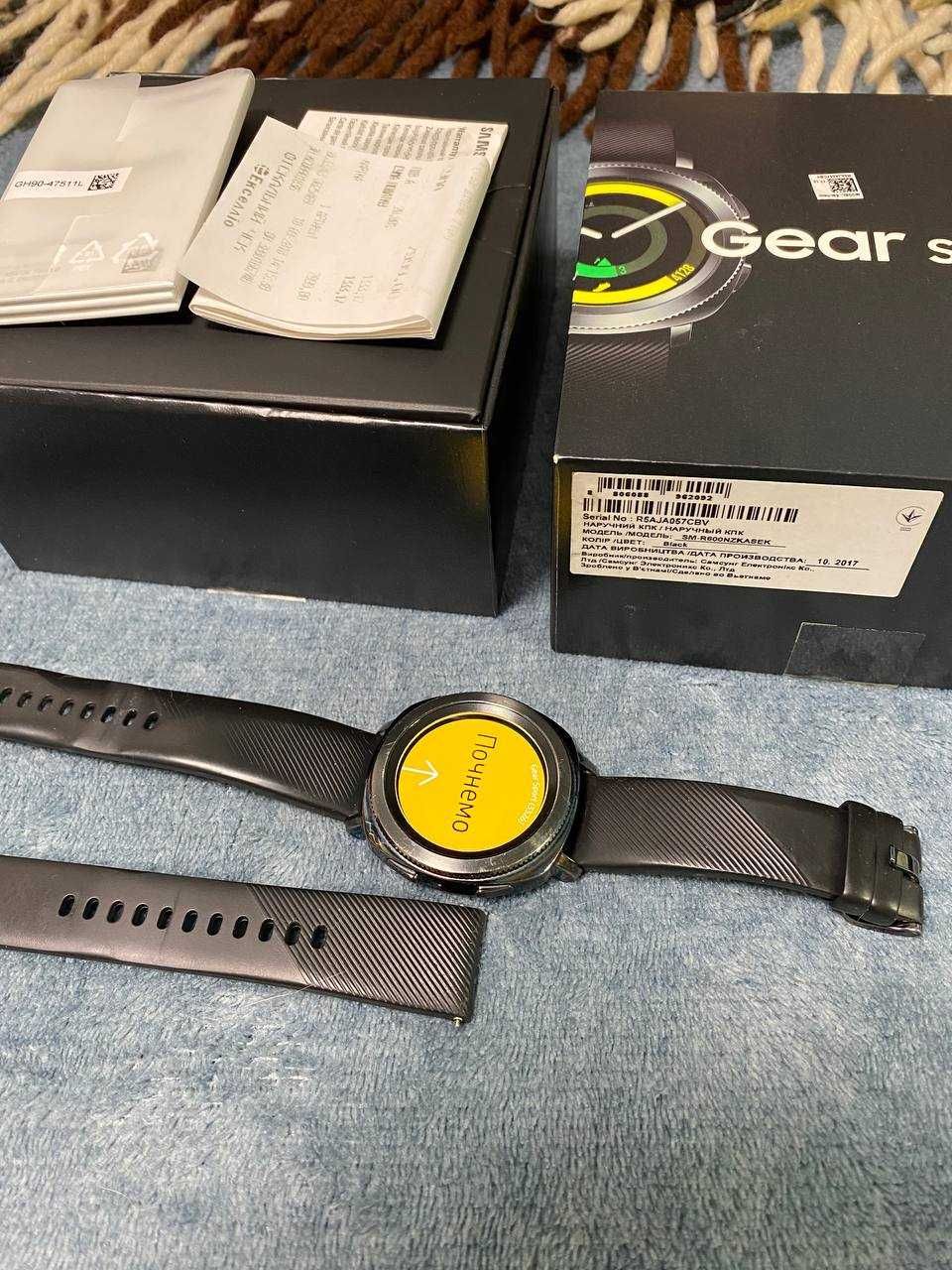 Смартгодинник Samsung Gear Sport