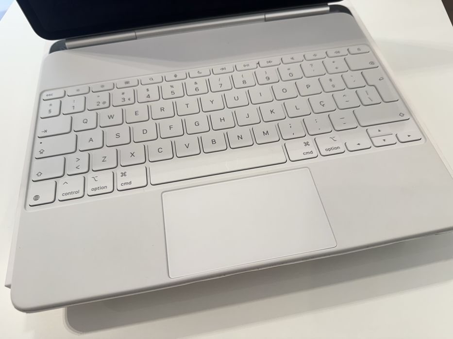 Apple Magic Keyboard Ipad Air 13