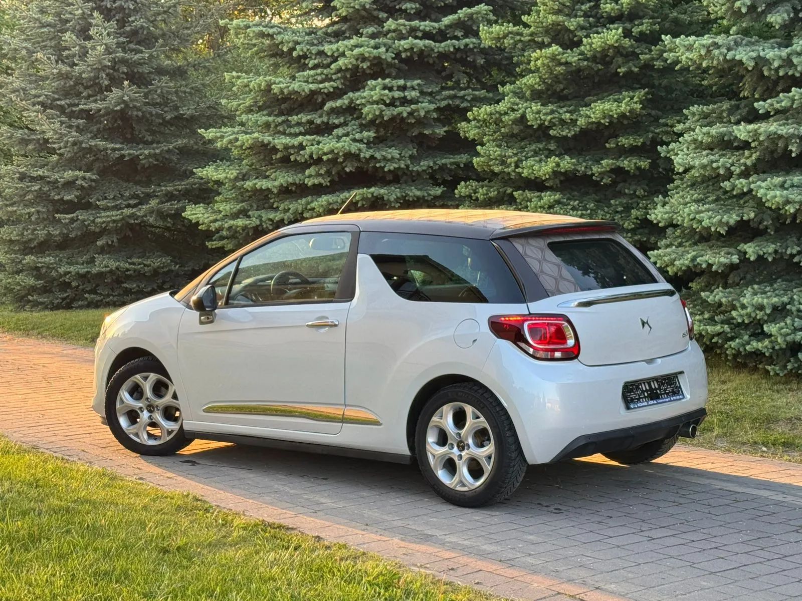 DS Automobiles DS 3 Citroen DS3 Cabrio