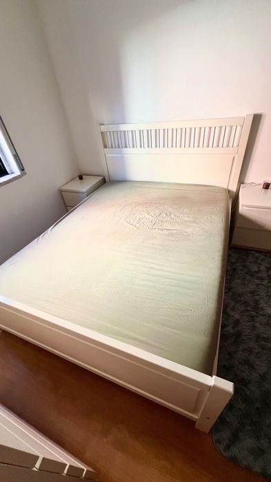 Cama de casal IKEA