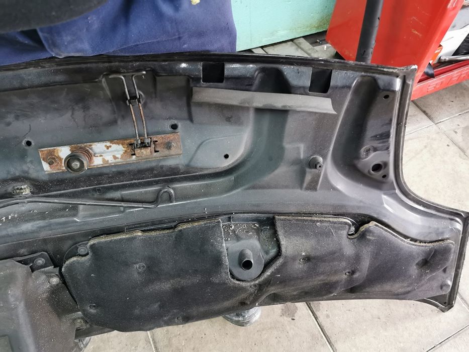 Capot renault traffic 2003