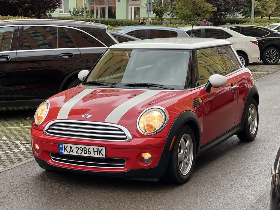 Mini Cooper R56 1.6 Aut 122лс