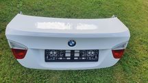Klapa bagażnika 300 Alpinweiss BMW E90 sedan w kolor 05-08r