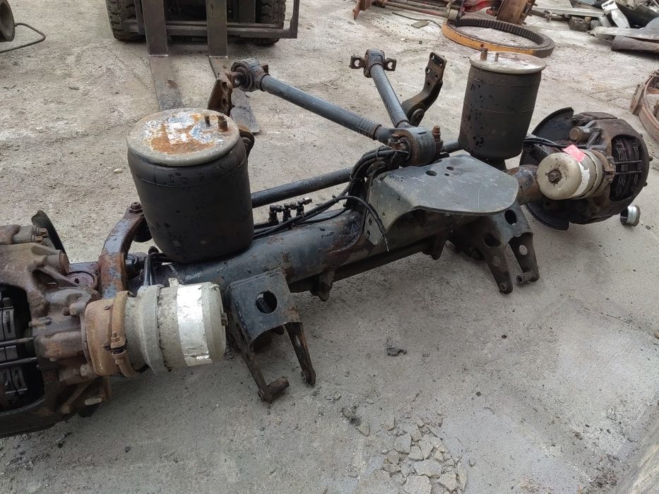 Oś wleczona skrętna Man tga