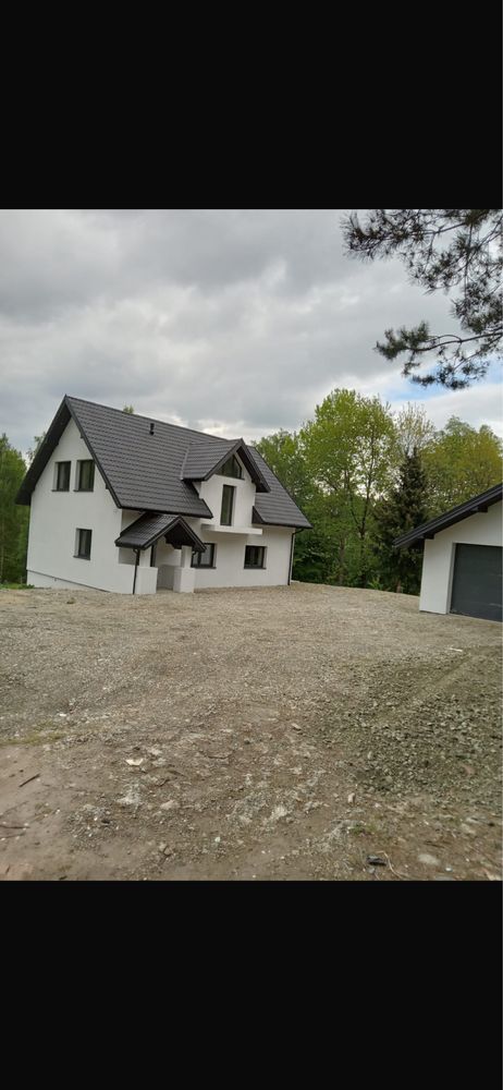 Nowoczesny Dom z duza dzialka blisko Tarnowa