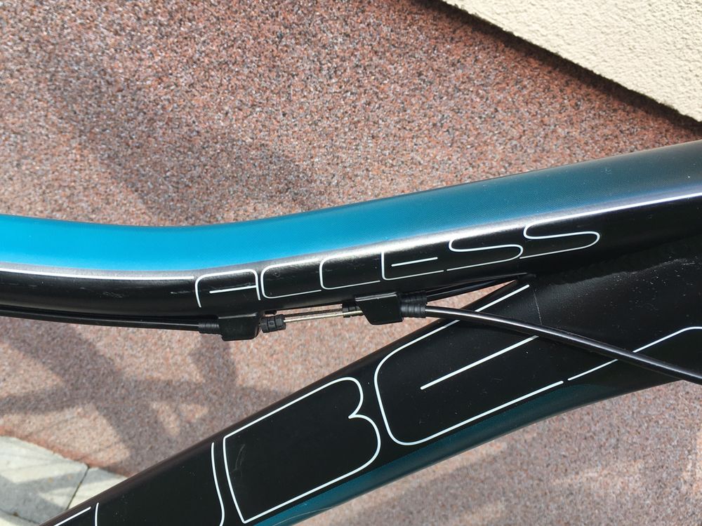 Cube access Mtb XT shimano górski rock shox
