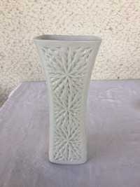 Piękny biały wazon syg. Mitterteich Bavaria 475/1