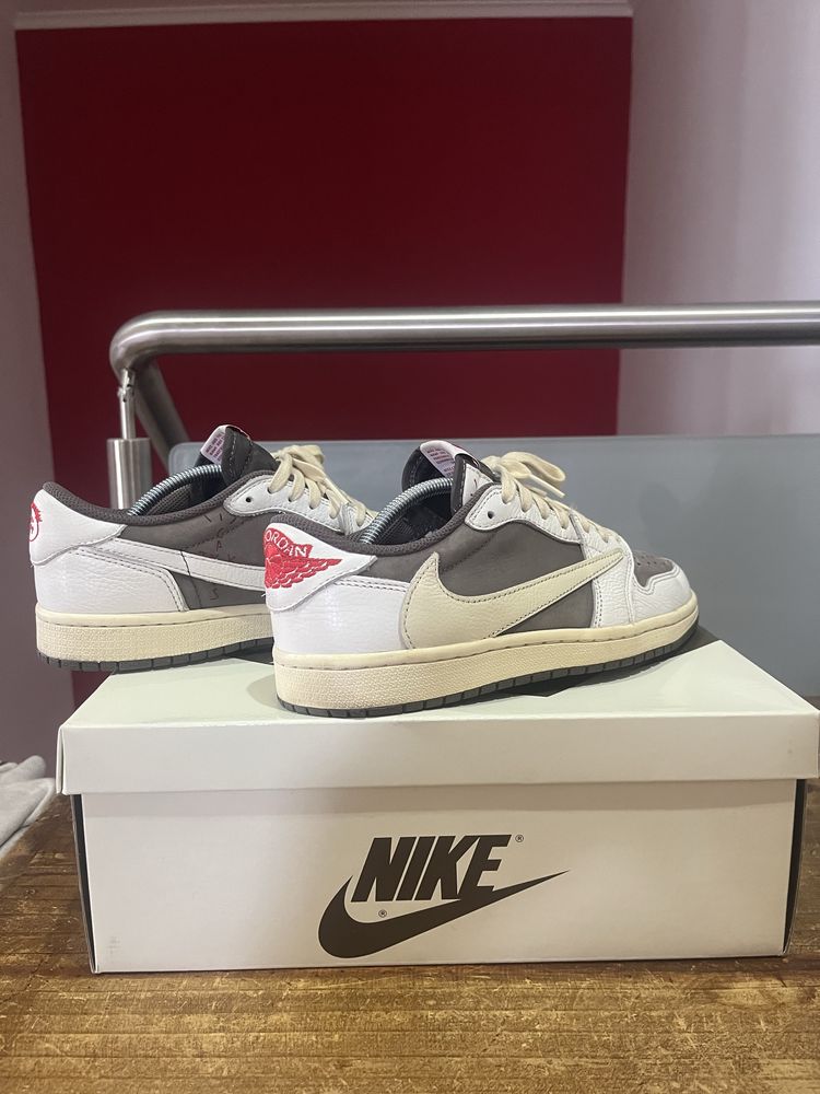 Air Jordan 1 Low Travis Scott ‘Reverse Mocha’