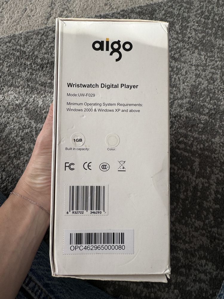 Aigo odtwarzacz muzyki mp4 mp3 bialy wristwatch zegarek