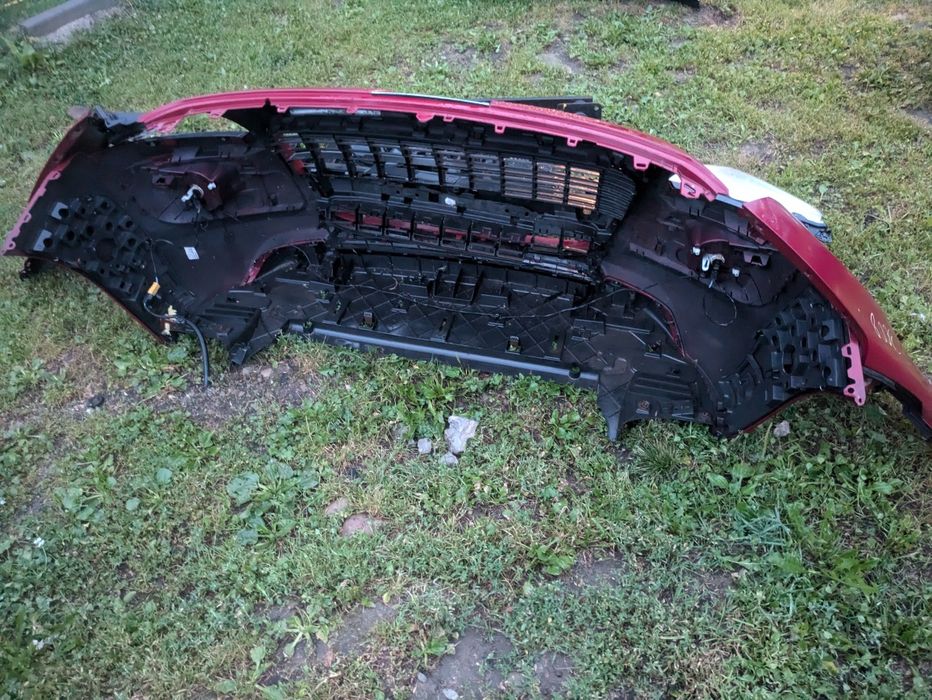 Бампер підсилювач фари телевізор радіатори крила комплект Peugeot 5008