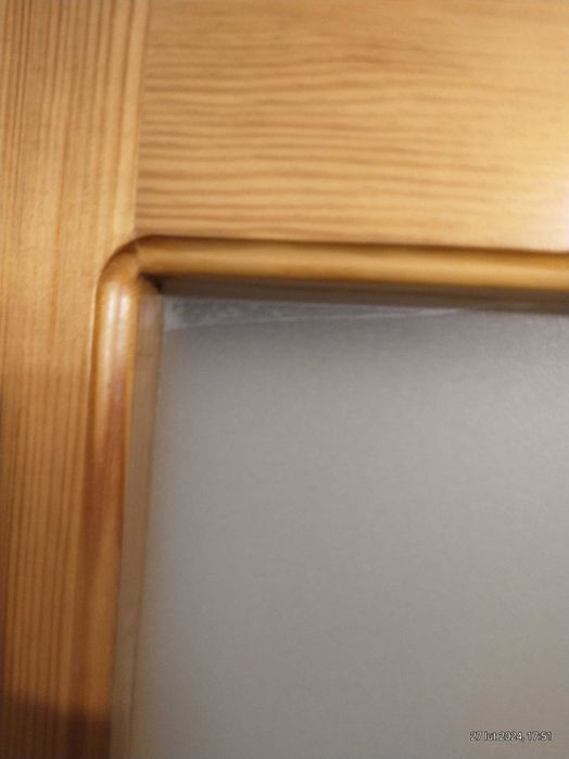 Drzwi przesuwne drewniane sosnowe z szybą , szerokość 88 wysokość 212