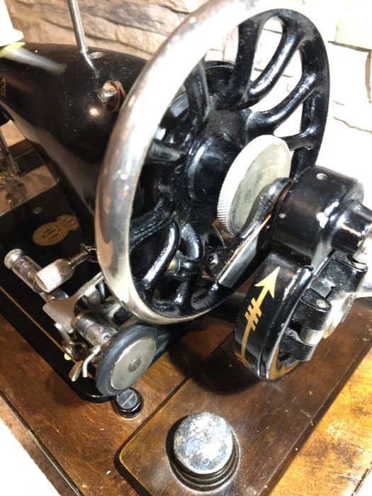 Maszyna do szycia Husqvarna 1943 rok Antyk