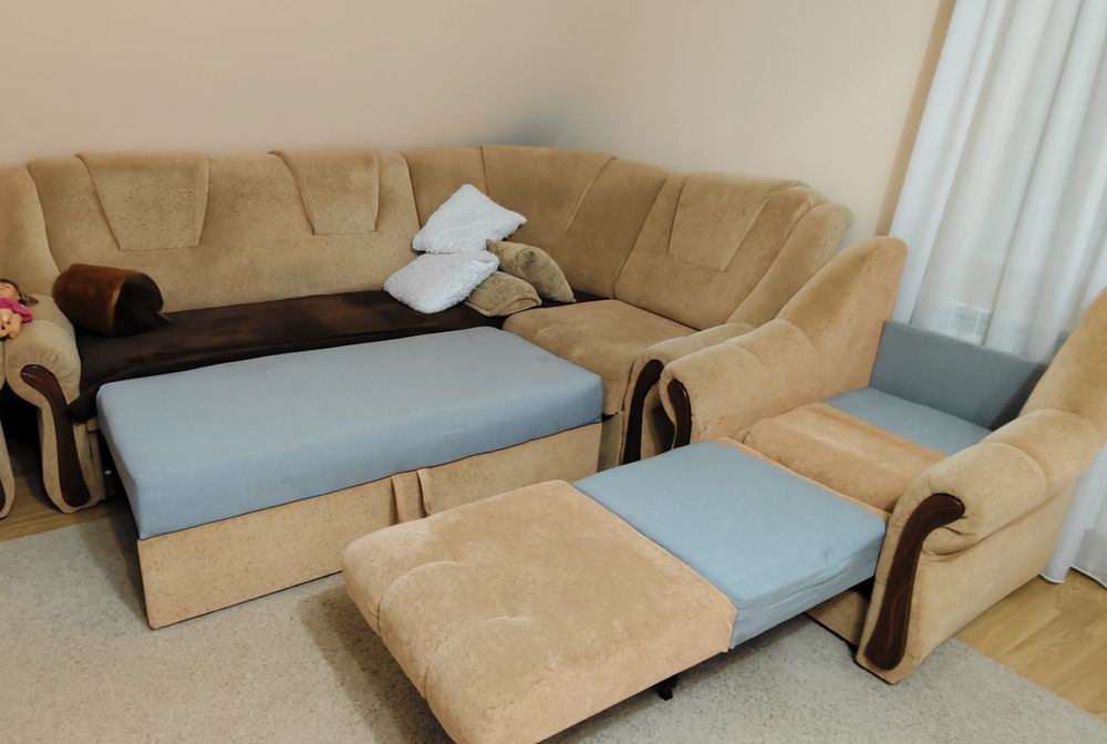 Терміново продам кутовий диван та крісло