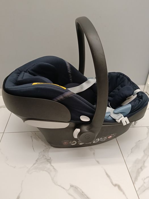 Fotelik samochodowy dla noworodków Cybex plus baza