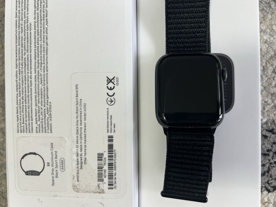 Apple Watch  SE 44mm