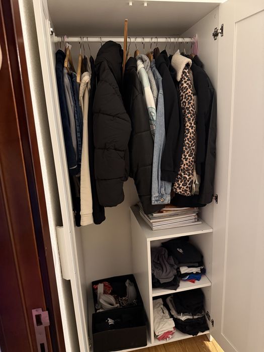 Vendo roupeiro com um mes de uso novo ipecavel