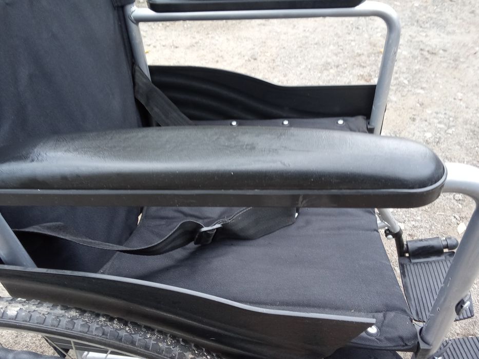 Инвалидная коляска