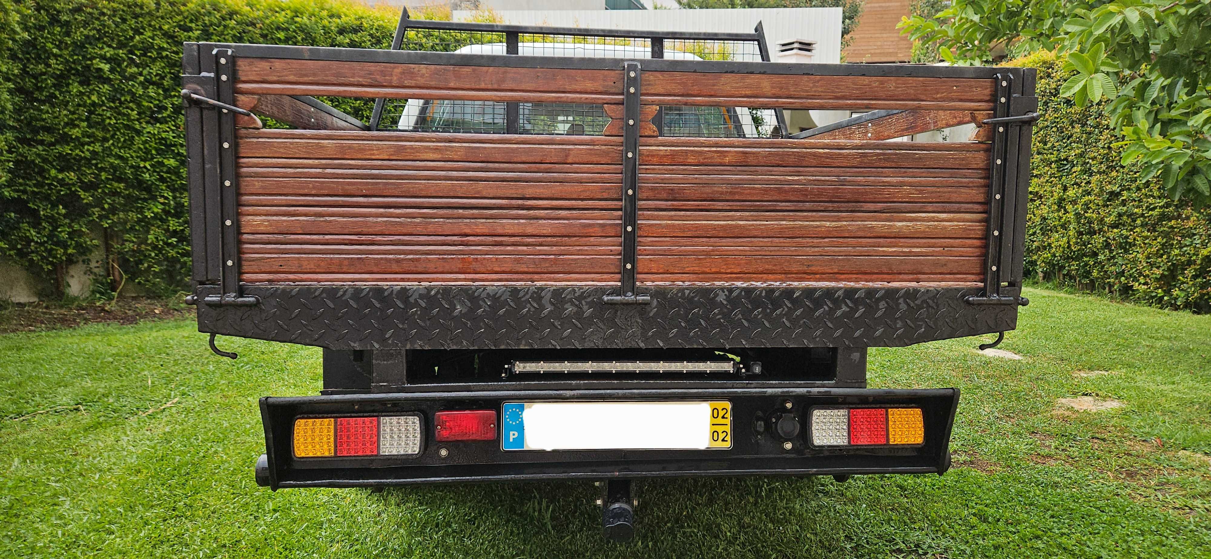 Mitsubishi L200 2WD 4x2 CAB Dupla