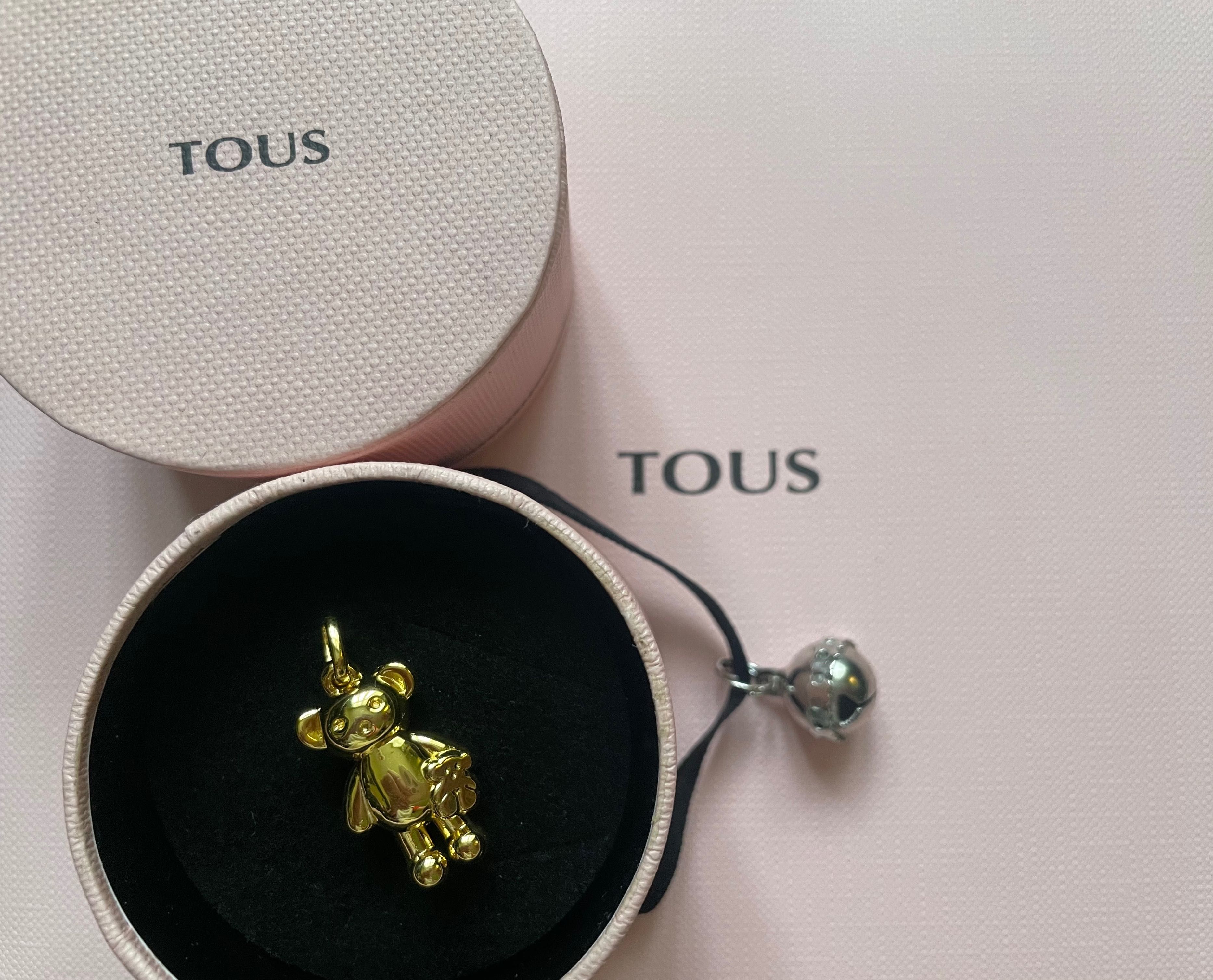 Mały wisiorek Tous z kolekcji Teddy Bear złoty