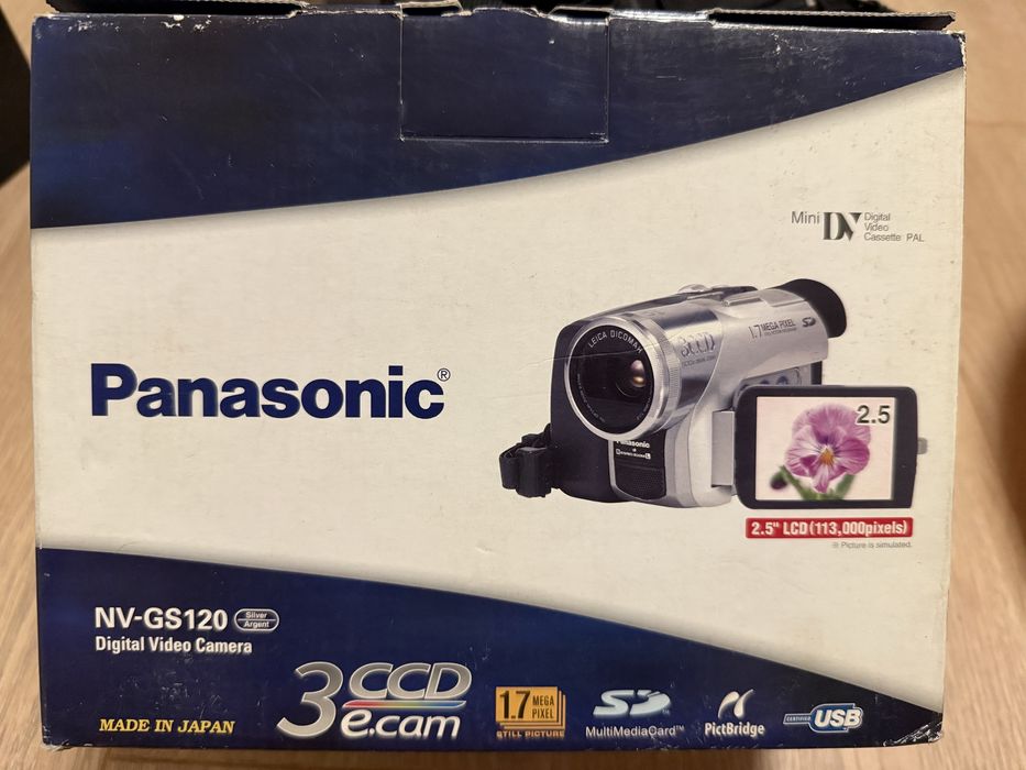 MiniDV відеоккмера Panasonic NV-GS120