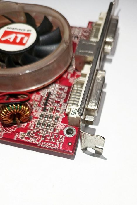 Видеокарта ATI Radeon X1600 512 МБ