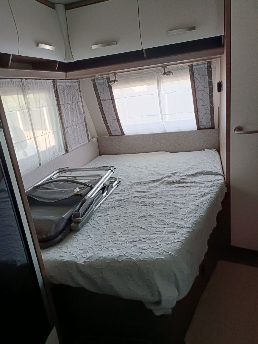 Caravana knaus semi nova