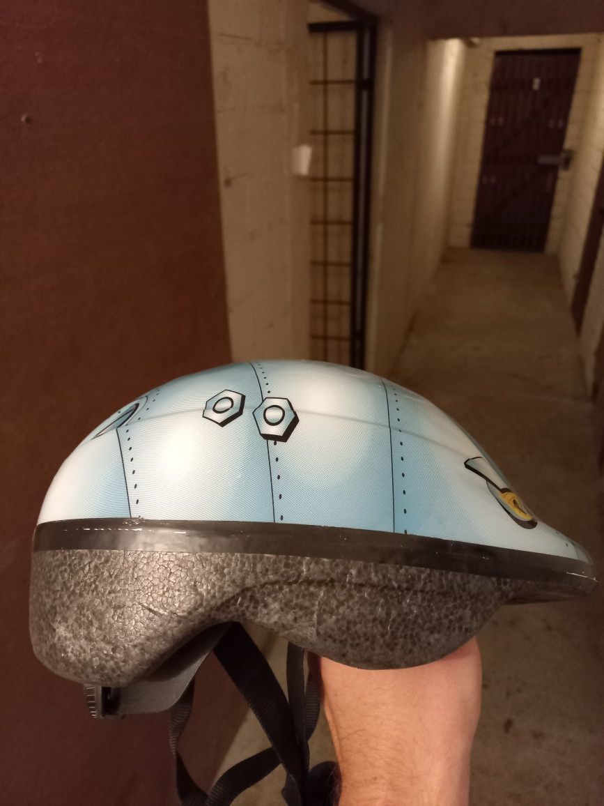 Kask dla dzieci dziecka STAN BDB regulowany