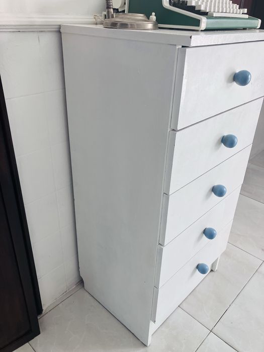 Movel Camiseiro com 5 gavetas branco